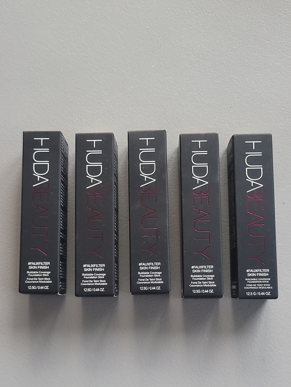 Huda Beauty #Fauxfilter Skin Finish Buildable Coverage Foundation Stick